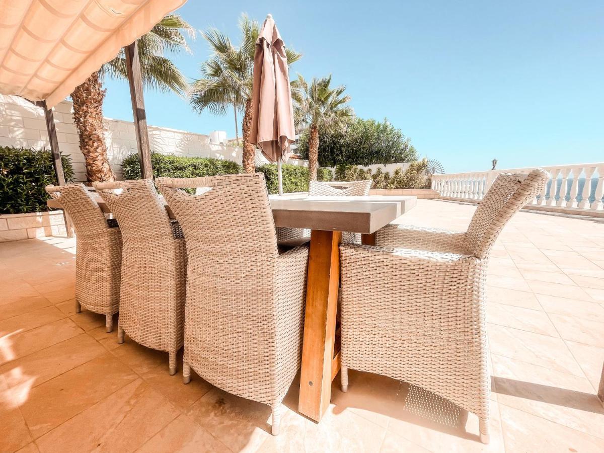 Villa Julia, First Line, 3 Bedrooms, Stunning Ocean View, Pool In كالاو سالفاجي المظهر الخارجي الصورة